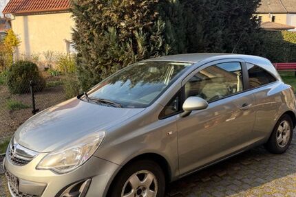 Opel Corsa 169.405 km 2.200 &euro; Mansfeld 06343