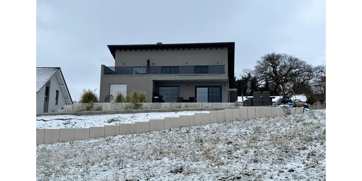 Barrierefreie NEUBAU EG-Wohnung mit Kamin & Garten (von Privat) 4 zimmer