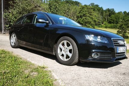 Audi A4 121.000 km 9.800 &euro; Cadolzburg 90556