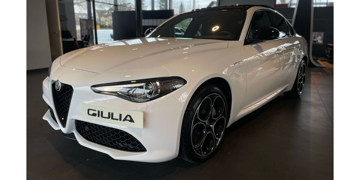 Alfa Romeo Giulia 12.000 km 41.280 &euro; Diedorf / Augsburg 86420