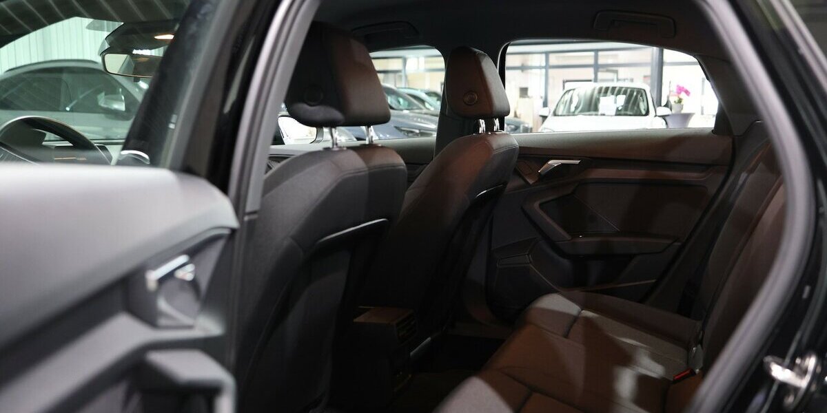 Audi A3 LIMOUSINE 35 TFSI BUSINESS BLACK LED,ACC+LANE 16.000 km 26.777 &euro; Hamm 59077