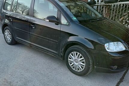 VW Touran 285.200 km 2.250 &euro; Möckmühl 74219