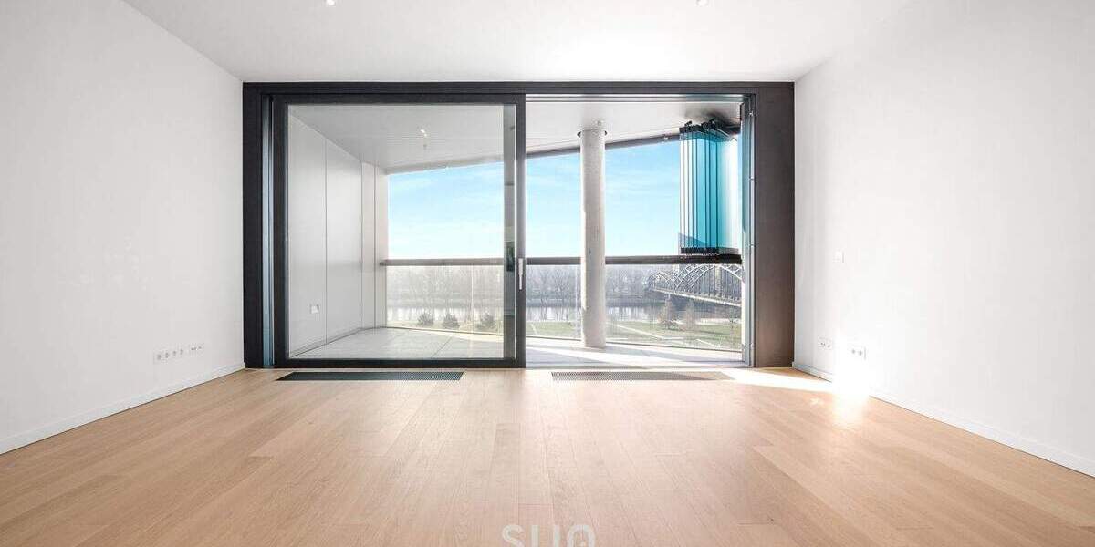 Etagenwohnung Frankfurt am Main Ostend - 2 Zimmer, 64 m&sup2;, 1.960&euro; | Angebot:25471138