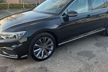 VW Passat Variant 141.500 km 19.600 &euro; Ahausen (ehem. TÜV Gelände) 27367