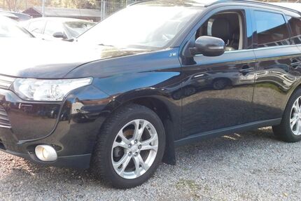 Mitsubishi Outlander 196.582 km 5.799 &euro; Mülheim 45473