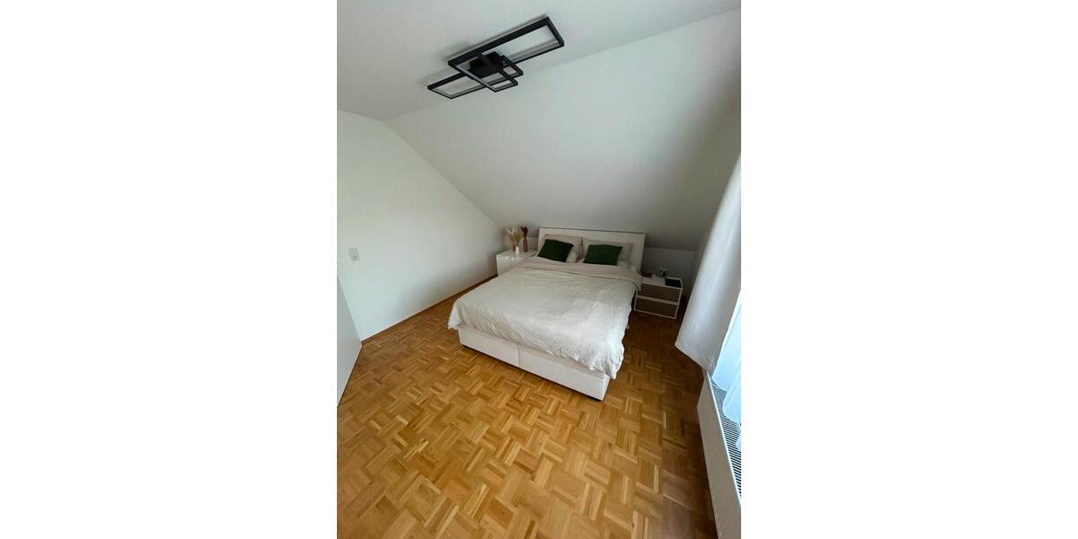 Dachgeschoßwohnung Kaufungen - 2 Zimmer, 66 m&sup2;, 187.000&euro; | Angebot:27016004