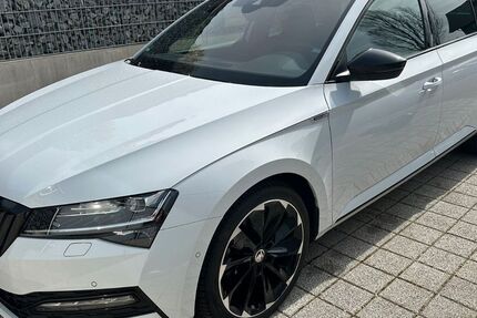 Skoda Superb 99.800 km 22.999 &euro; Marktheidenfeld 97828