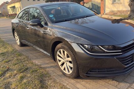 VW Arteon 124.000 km 21.000 &euro; Berlin 14165