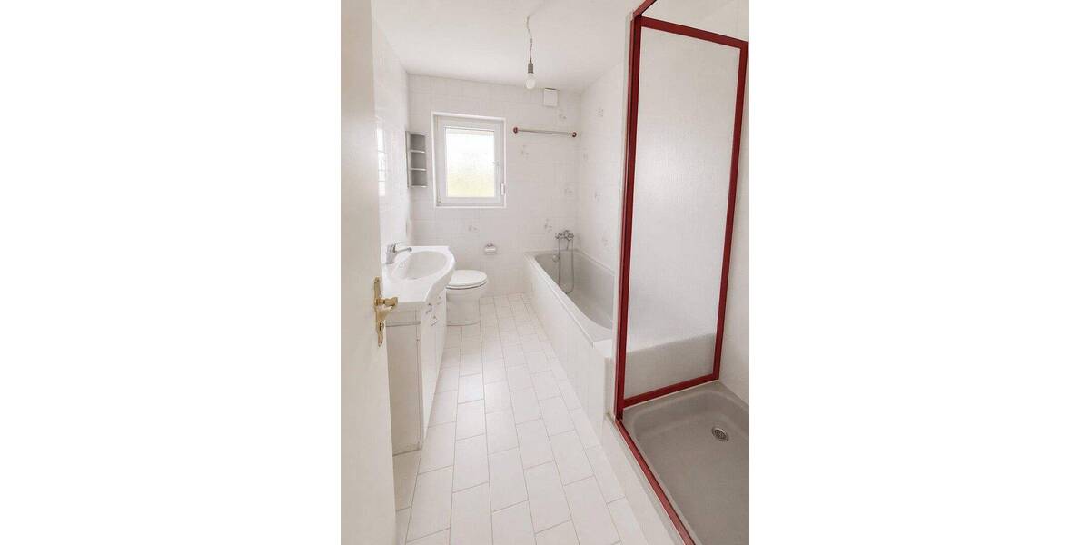 Etagenwohnung Waldkraiburg - 3 Zimmer, 90 m&sup2;, 1.100&euro; | Angebot:26799613