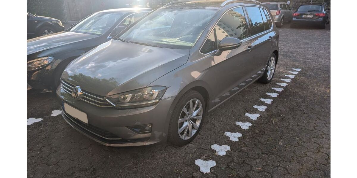 VW Golf Sportsvan 104.000 km 14.800 &euro; Erlensee 63526