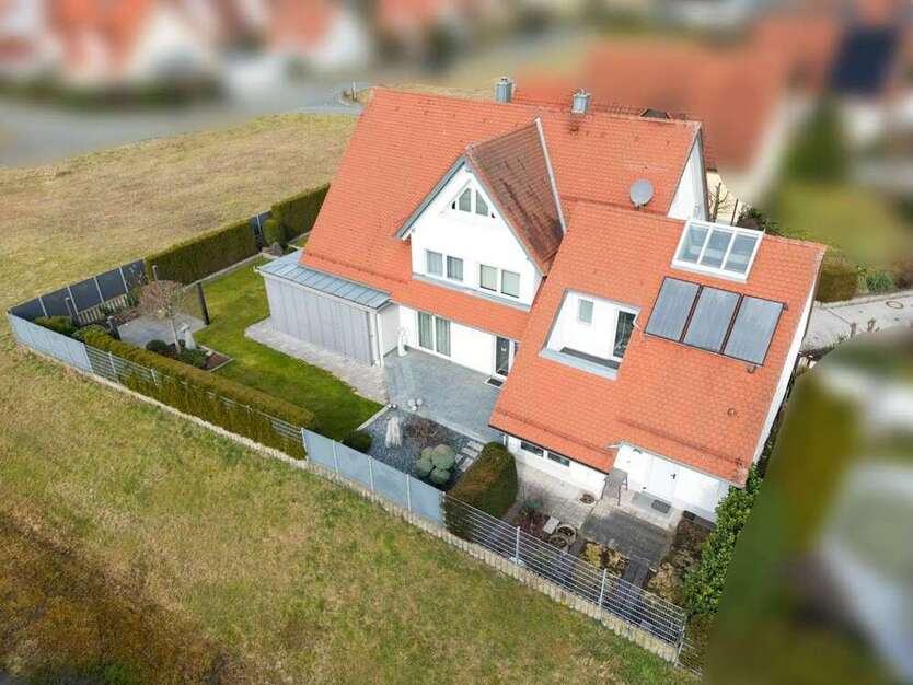 Haus zum Kaufen in Hausen 1.050.000 € 184 m²