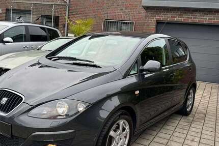 Seat Altea 156.000 km 4.500 &euro; Solingen 42651