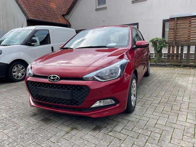 i20