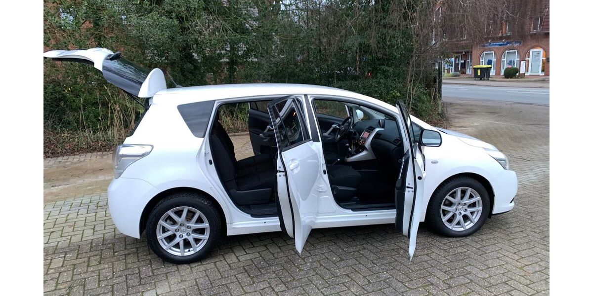 Toyota Verso 162.000 km 7.777 &euro; Lilienthal 28865