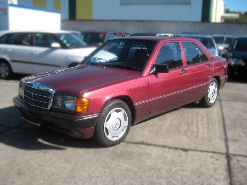 Mercedes-Benz 190 363.000 km 3.499 € Leipzig 04347