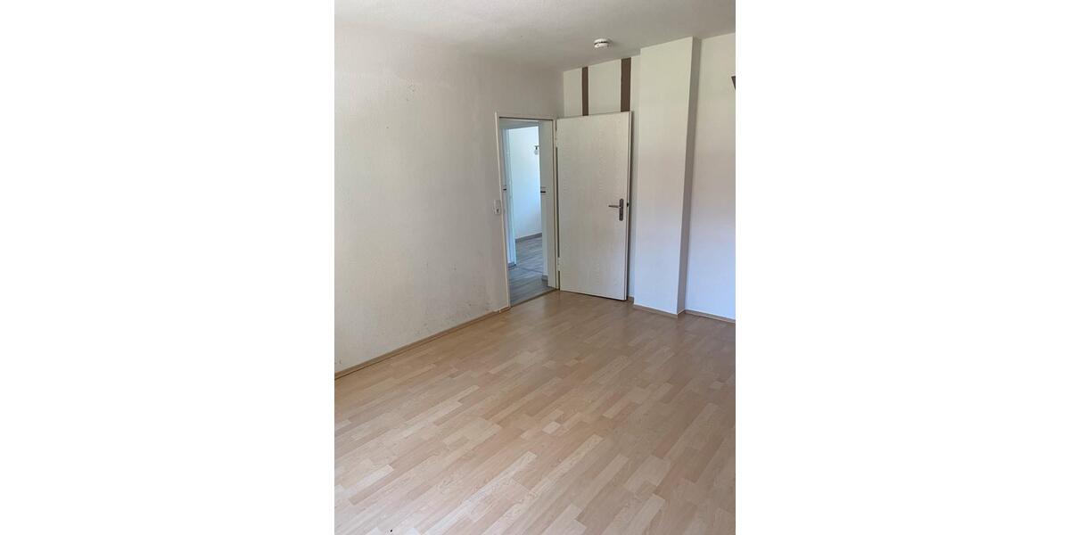 Erdgeschoßwohnung Bayreuth Meyernberg - 3 Zimmer, 64 m&sup2;, 200.000&euro; | Angebot:27135200