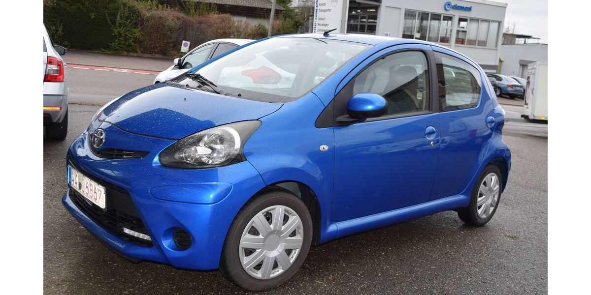 Toyota Aygo (X) 65.000 km 5.980 € Aalen 73431