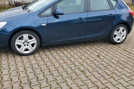 Opel Astra 153.000 km 4.000 &euro; geretsried 82538