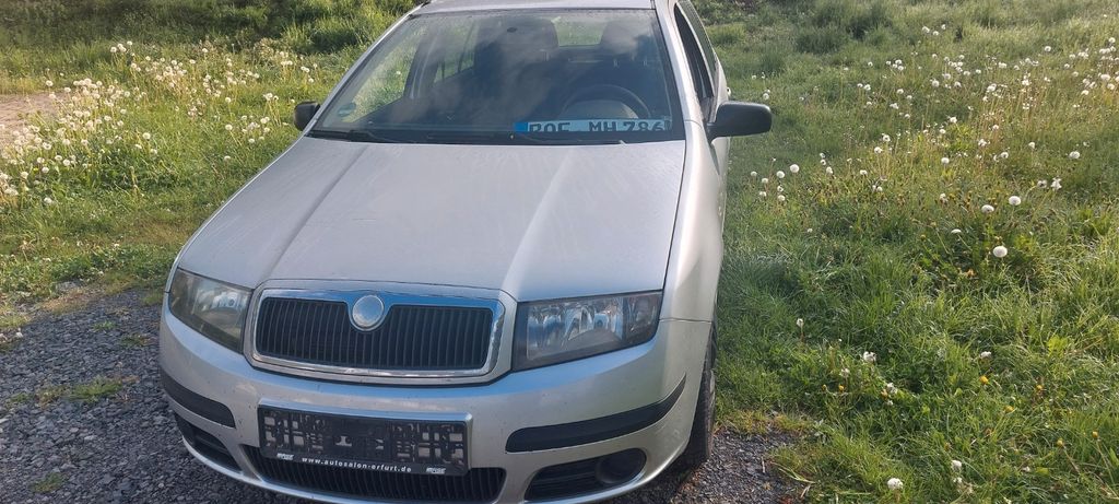Skoda Fabia 257.000 km 990 &euro; Rotenburg an der Fulda 36199