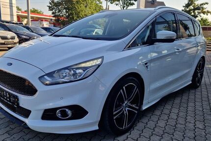 Ford S-Max 92.660 km 17.980 &euro; Radebeul 01445