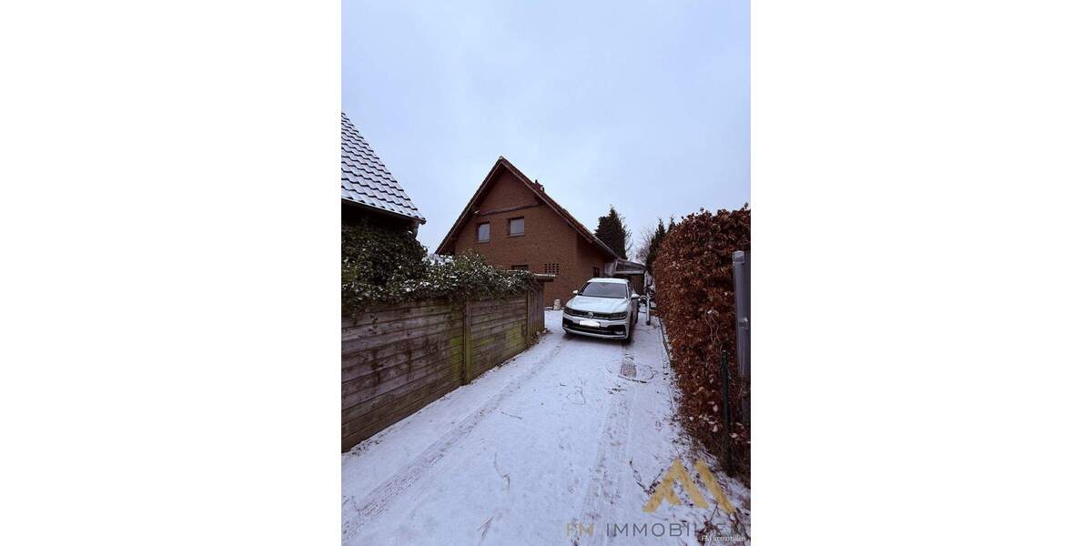 Sie sind handwerklich geschickt? Dann haben wir hier Ihr nächstes Projekt! Wohnhaus auf einem Hintergrundstück in Oldenburg - Ofenerdiek! 5 zimmer