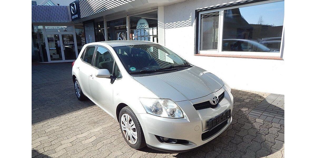 Toyota Auris 118.000 km 5.390 &euro; Stemwede 32351