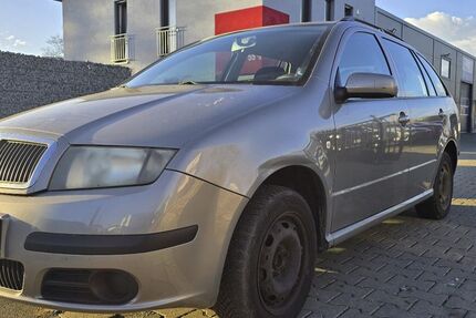 Skoda Fabia 296.000 km 990 &euro; Augsburg 86167