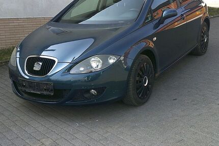 Seat Leon 170.520 km 699 &euro; Eisfeld 98673