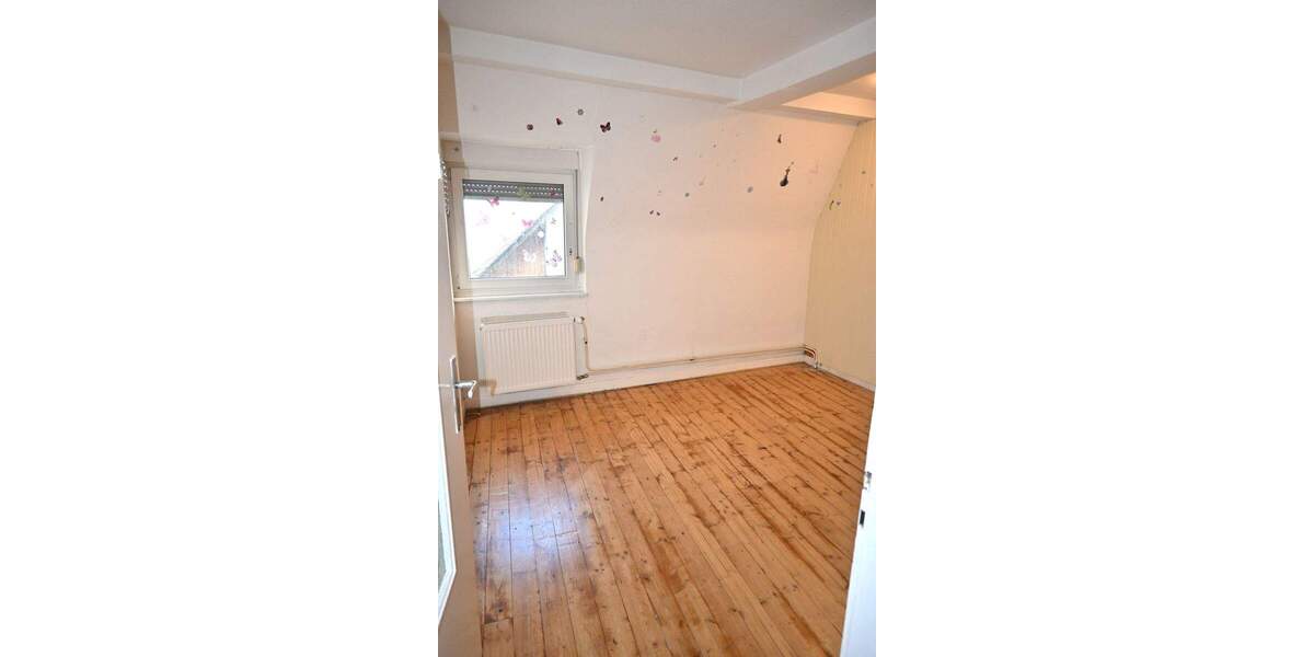 Einfamilienhaus Zell (Mosel) Merl - 9 Zimmer, 180 m&sup2;, 139.900&euro; | Angebot:25877205