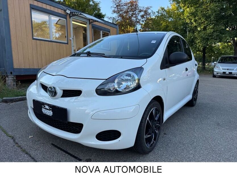 Aygo (X)
