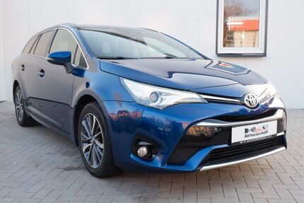 Toyota Avensis 111.200 km 15.990 &euro; Halle 06116