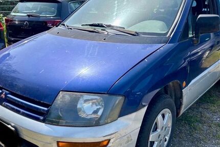 Mitsubishi Space Runner 186.485 km 1.199 &euro; Lichtenau 33165