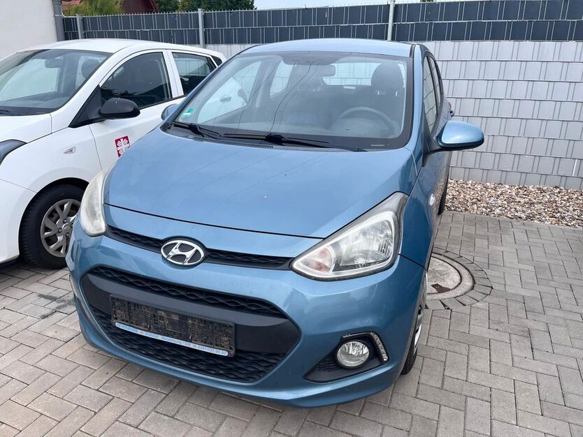 Hyundai i10 78.444 km 8.400 € Magdeburg 39116