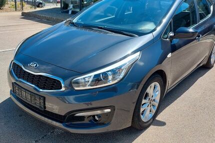 Kia ceed / Ceed 120.000 km 7.990 &euro; Weiding 93495