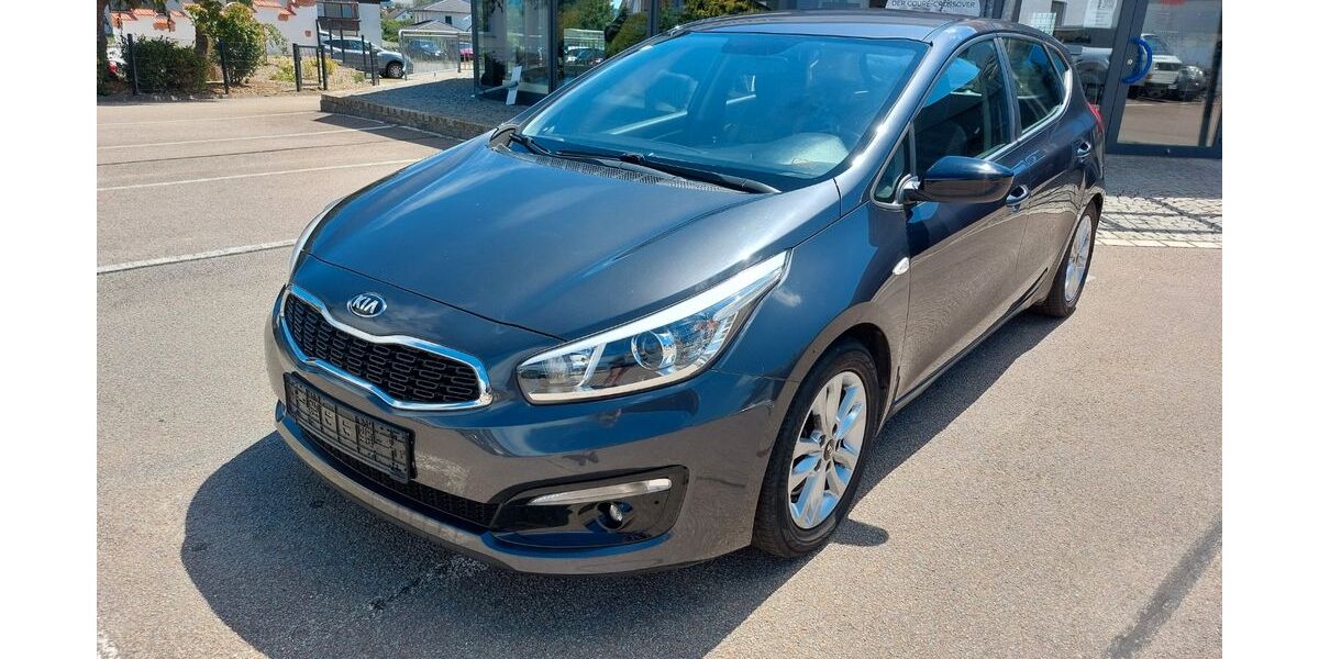 Kia ceed / Ceed 120.000 km 7.990 &euro; Weiding 93495