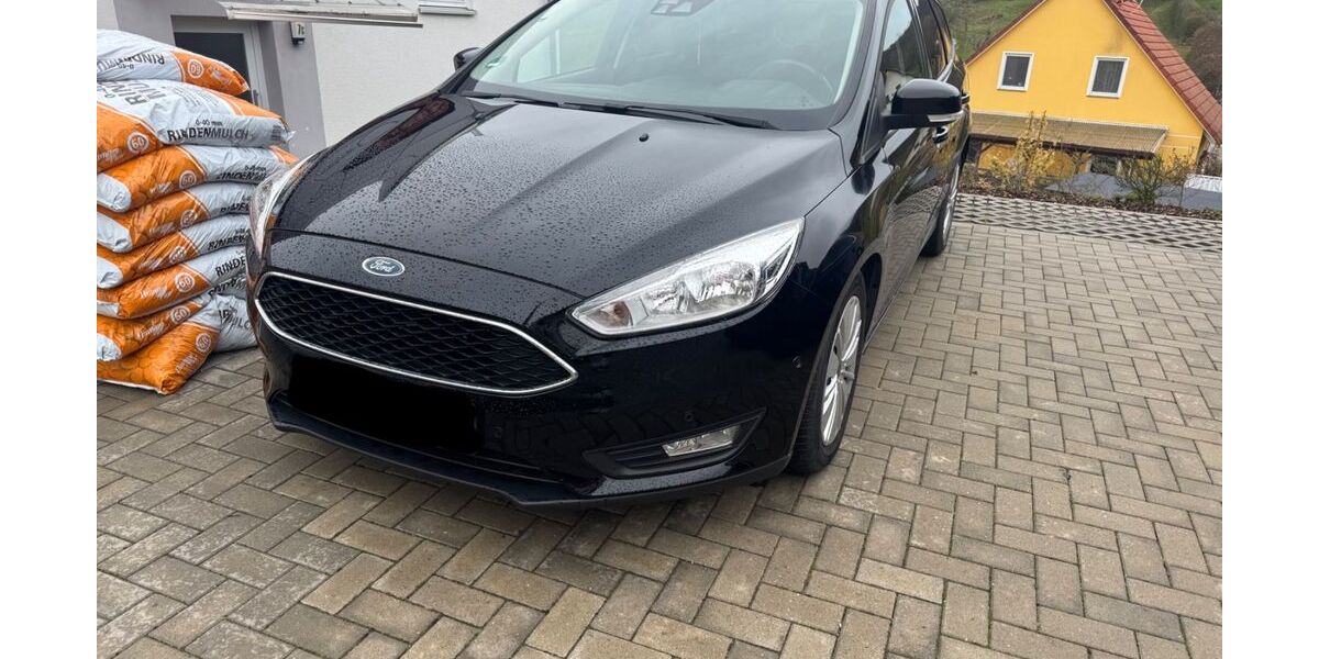 Ford Focus 98.000 km 10.800 &euro; Jena 07745