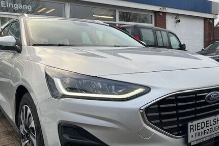 Ford Focus 124.872 km 13.680 &euro; Zeven 27404