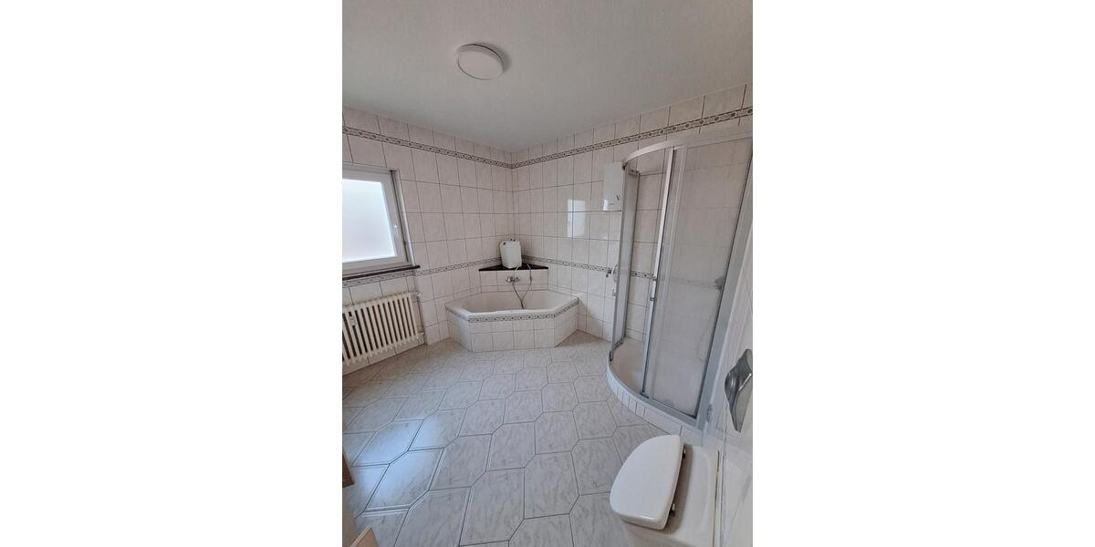 Etagenwohnung Merzig - 4 Zimmer, 110 m&sup2;, 690&euro; | Angebot:26197357