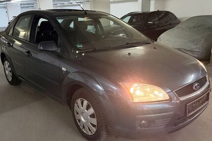 Ford Focus 71.206 km 3.700 &euro; Frankfurt 60313
