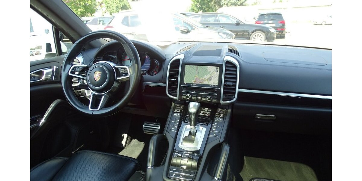 Porsche Cayenne S 4,2l Diesel Pano, Navi, 21 Zoll, Standhe 229.443 km 23.890 &euro; Rodgau 63110
