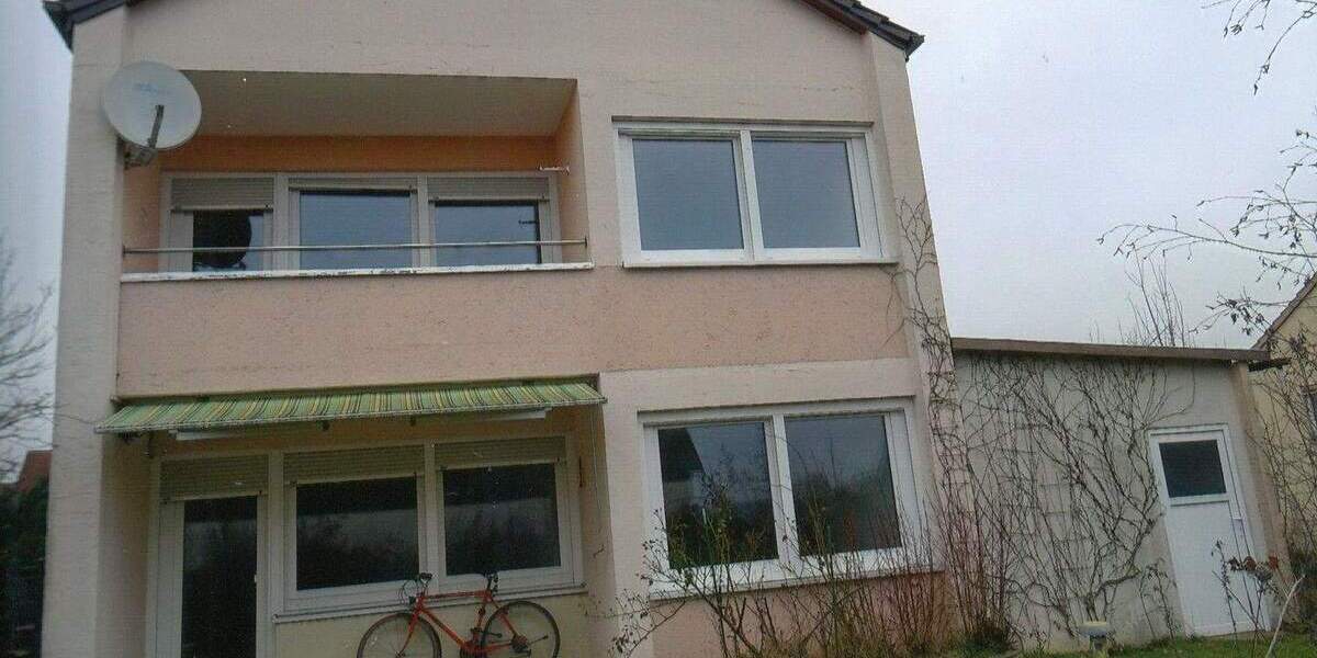 Mehrfamilienhaus, Wohnhaus Wülfershausen an der Saale Wülfershausen - 4 Zimmer, 100 m&sup2;, 1.200&euro; | Angebot:25727692