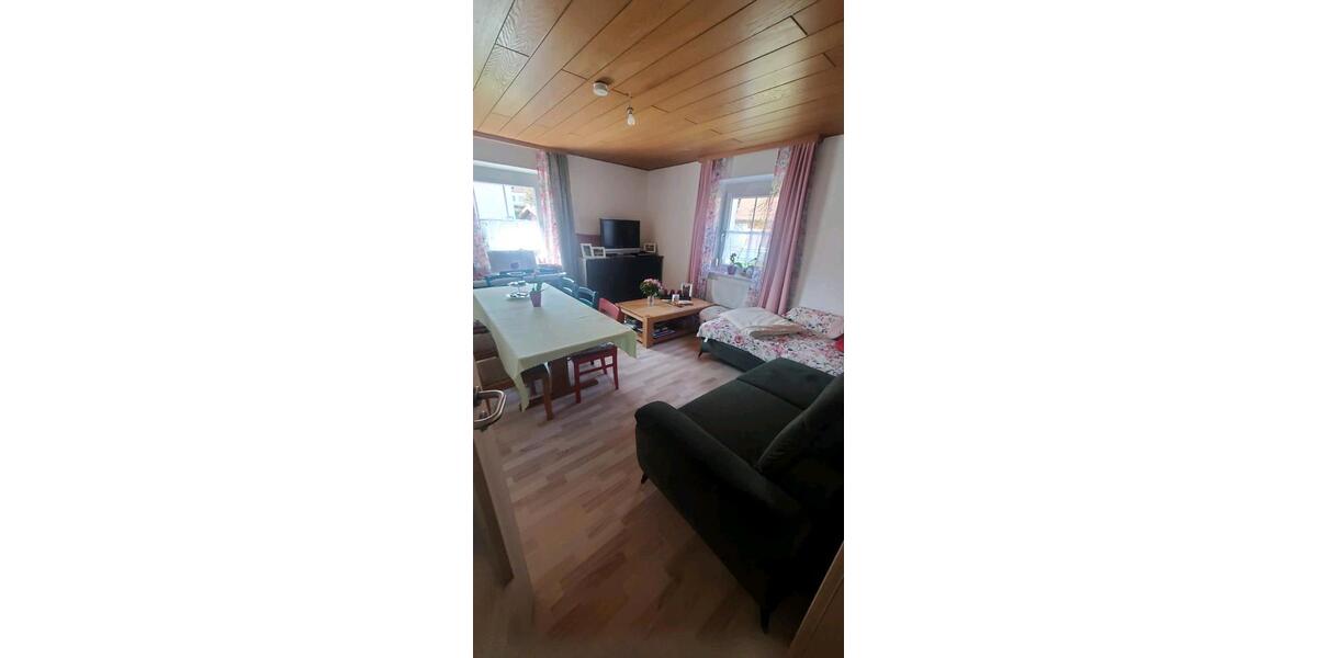 Erdgeschoßwohnung Bernhardswald - 5 Zimmer, 130 m&sup2;, 700&euro; | Angebot:26315189