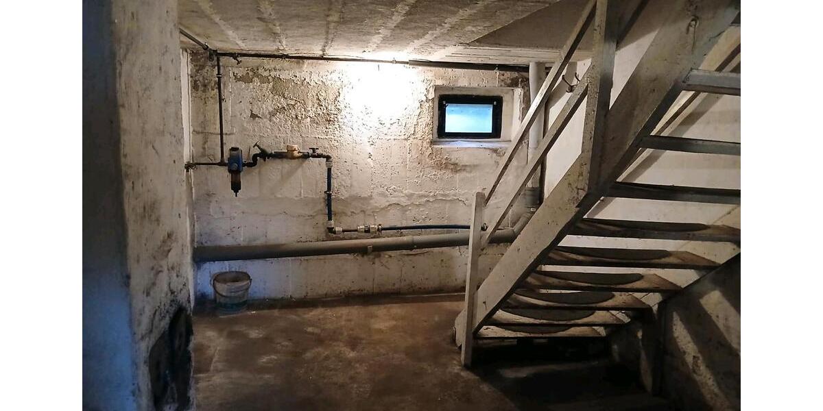 Reihenhaus Weischlitz - 7 Zimmer, 80 m&sup2;, 69.500&euro; | Angebot:27042842