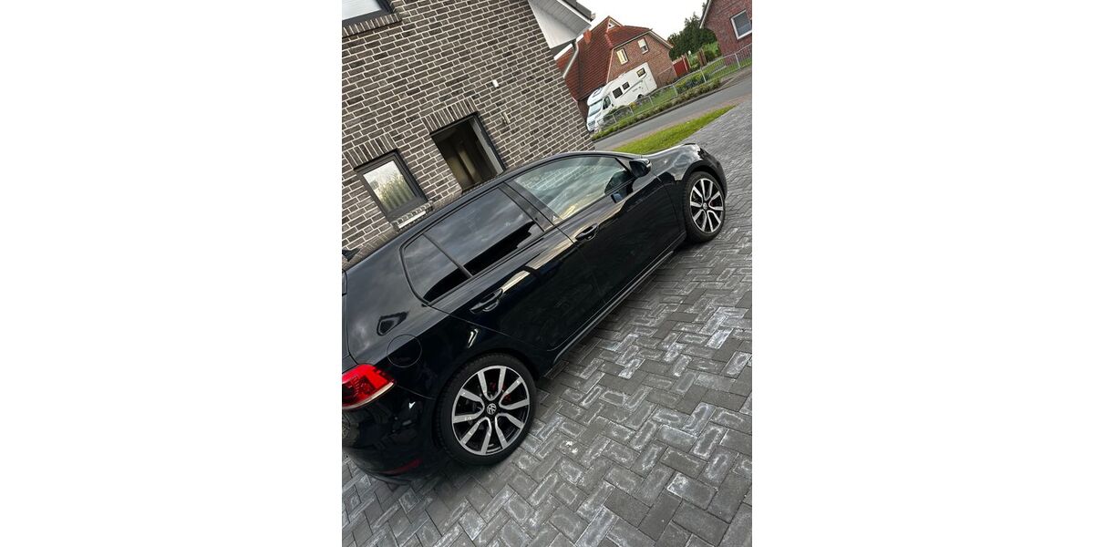 VW Golf 120.000 km 11.000 &euro; Eddelak 25715