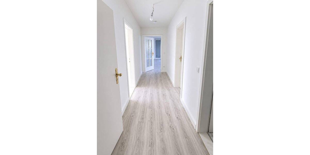 Etagenwohnung Waldkraiburg - 3 Zimmer, 90 m&sup2;, 1.100&euro; | Angebot:26799613
