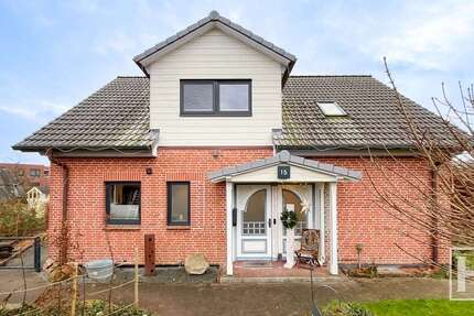 Haus zum Kaufen in Bad Segeberg 499.000 € 149.71 m² 5 zimmer