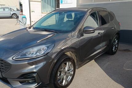 Ford Kuga 39.019 km 24.450 &euro; Außernzell 94532