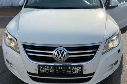 VW Tiguan 236.591 km 4.000 € Igersheim 97999