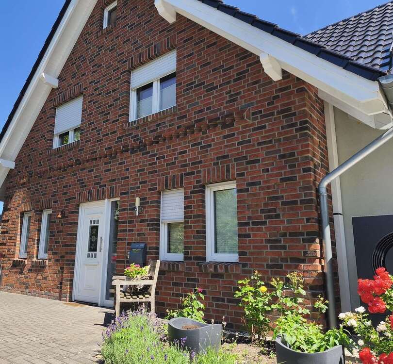 Haus zum Mieten in Neuenkirchen 1.300 € 145 m²