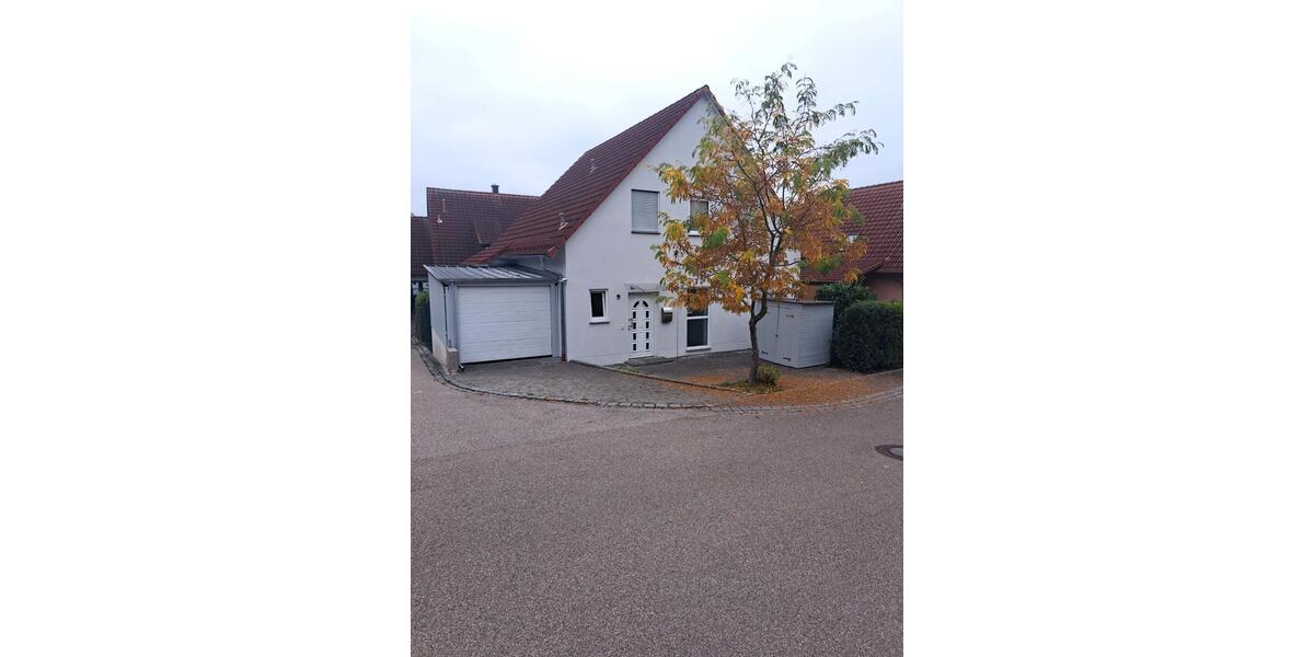 Einfamilienhaus Gunzenhausen - 5 Zimmer, 135 m&sup2;, 1.500&euro; | Angebot:26317362